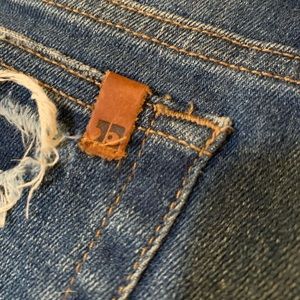 Joe’s Jeans Shorts 28